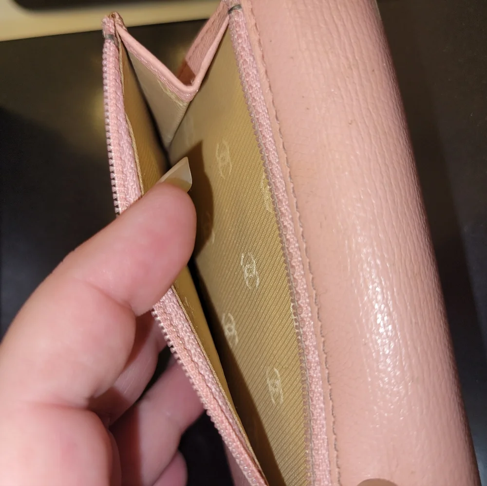 💚❤️SALE!!! CHANEL Pink Card Case/Wallet Caviar key chain - Picture 8 of 9